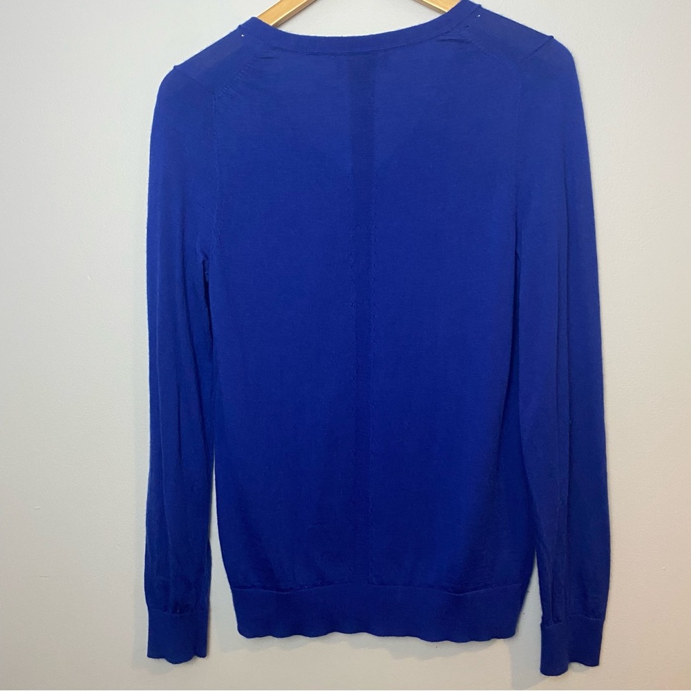 Banana Republic Womens V-Neck Sweater Medium 100% Merino Wool Blue Pullover - Picture 5 of 11